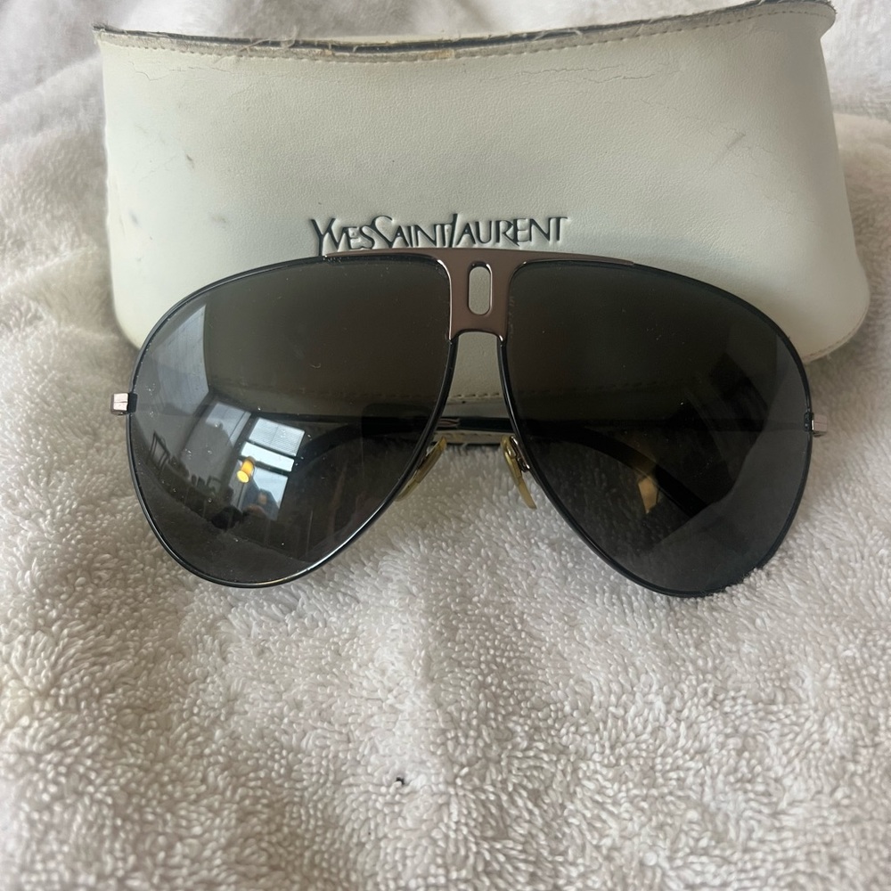 AUTHENTIC Yves Saint Laurent Silver and Black Aviator Sunglasses With Case